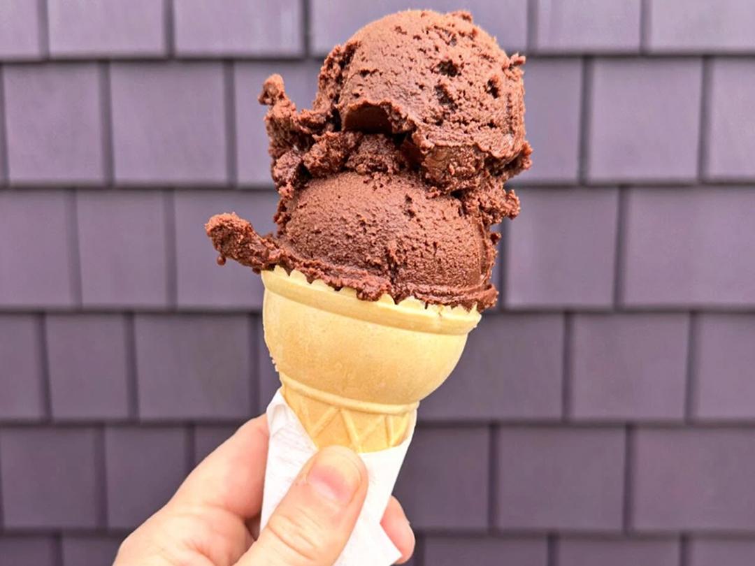 Dee Dee's Ice Cream